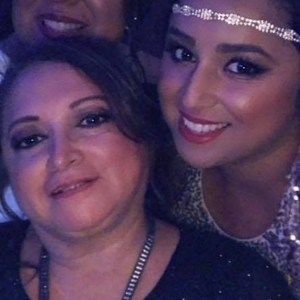 Meet your Posher, Delia